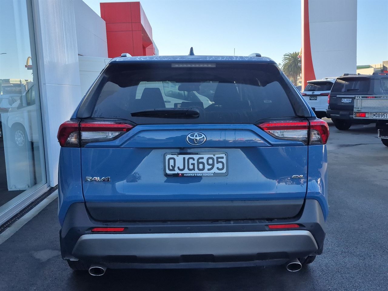 Vehicle image 4