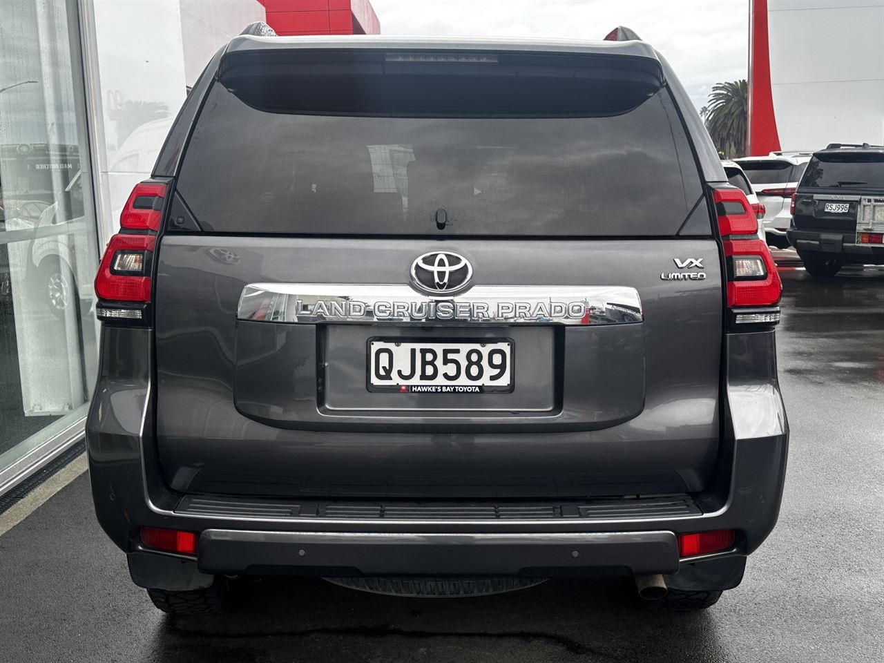 Vehicle image 4