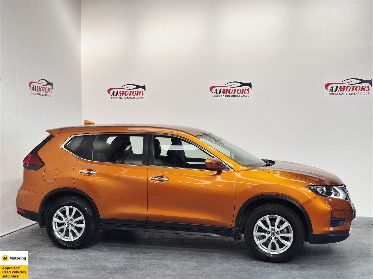 Vehicle image 3
