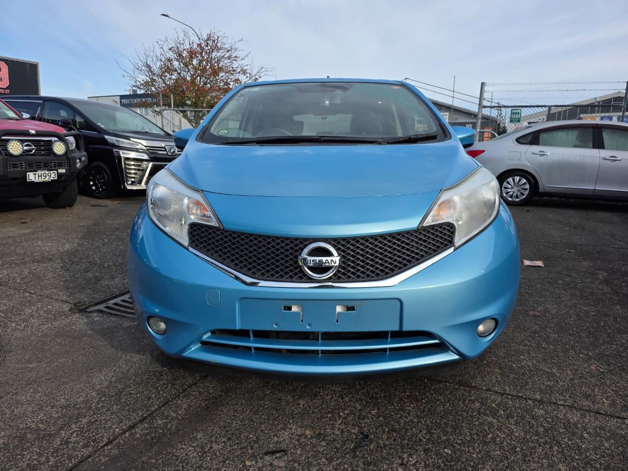 Vehicle image 3