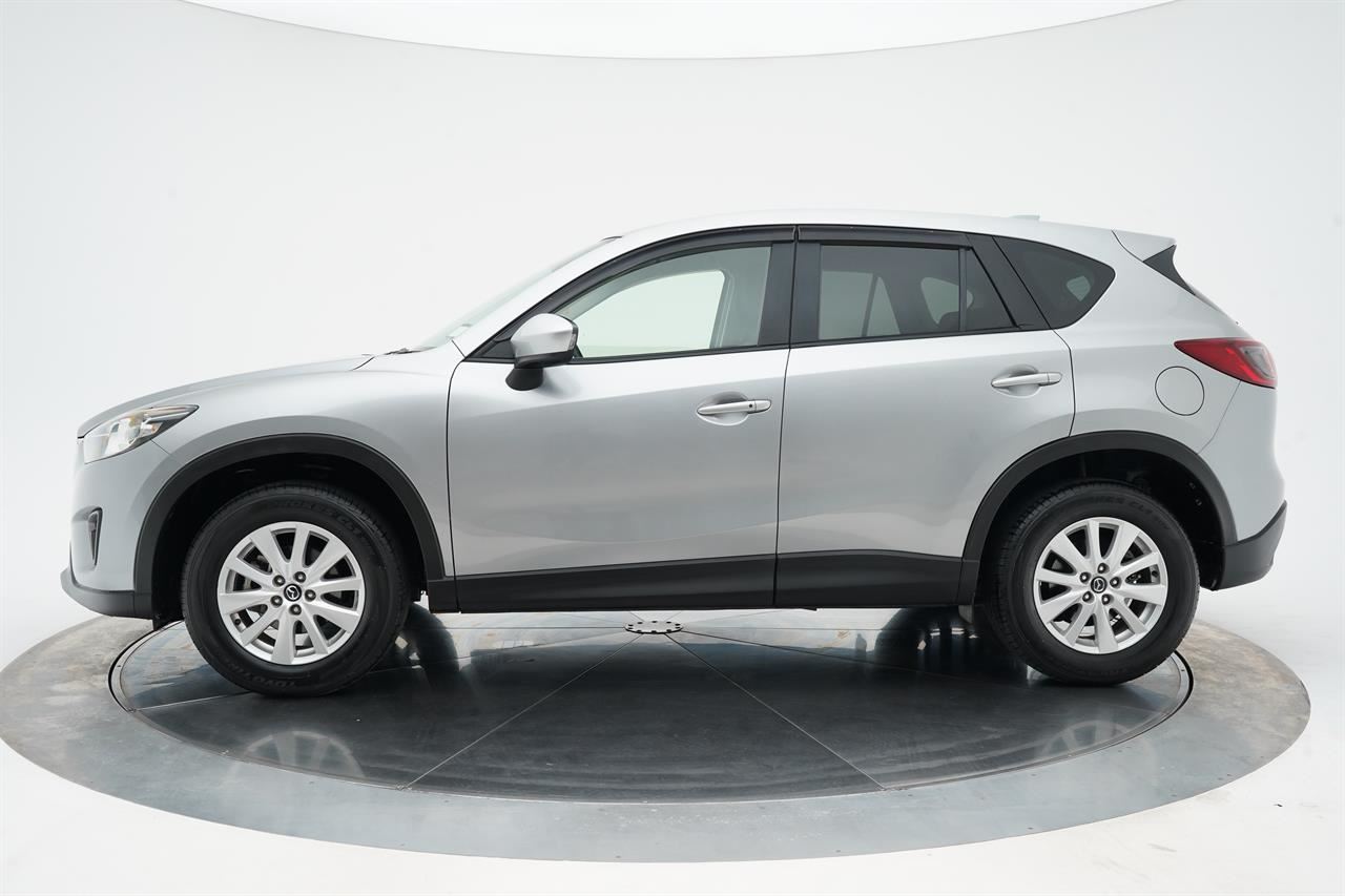 Vehicle image 4