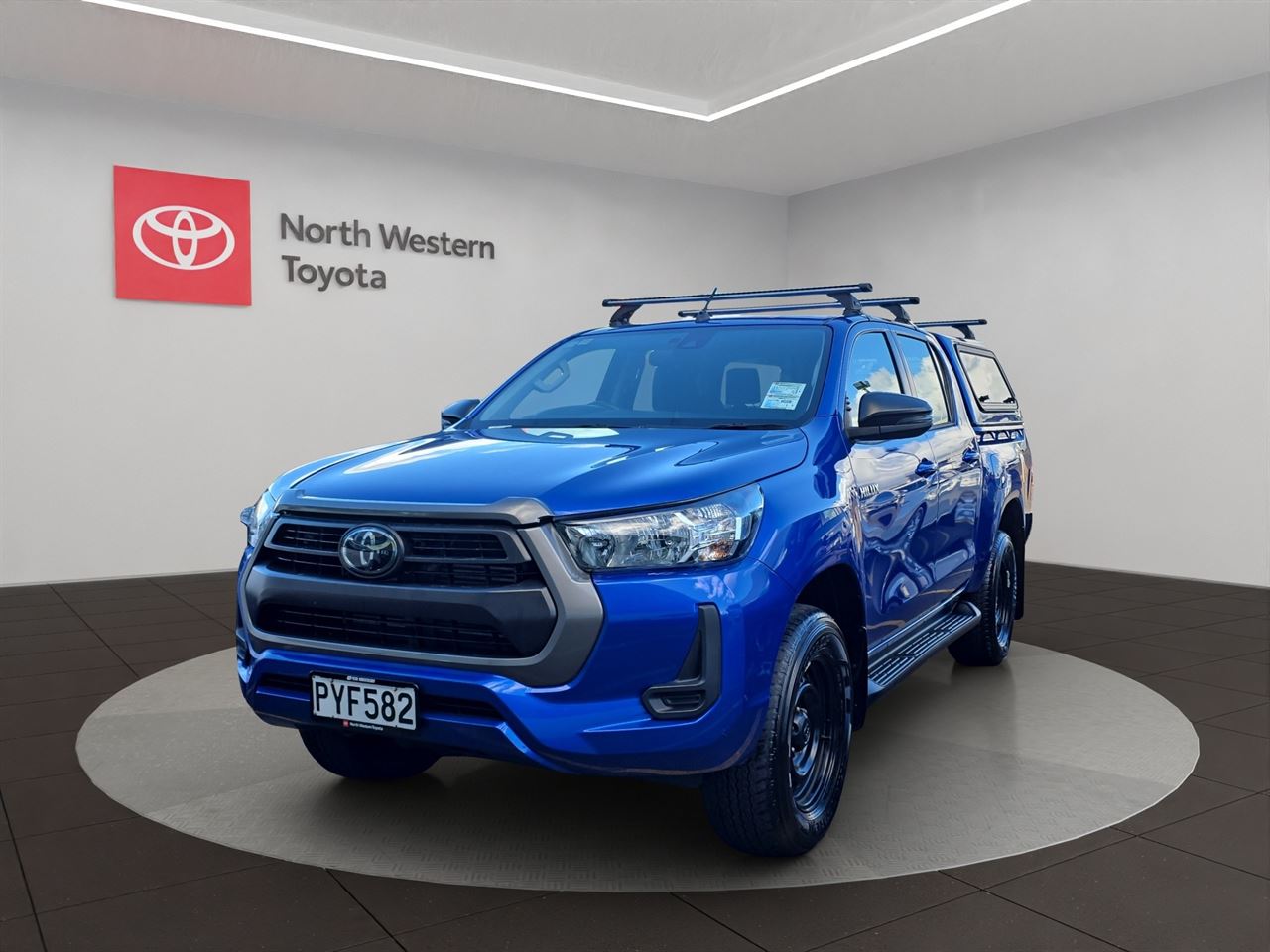 Vehicle image 3