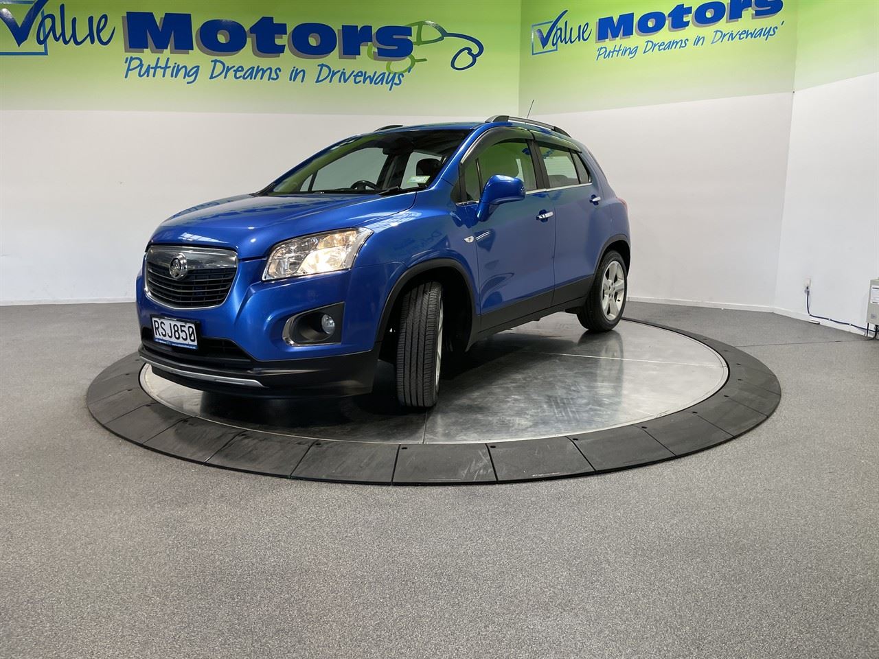 Vehicle image 3