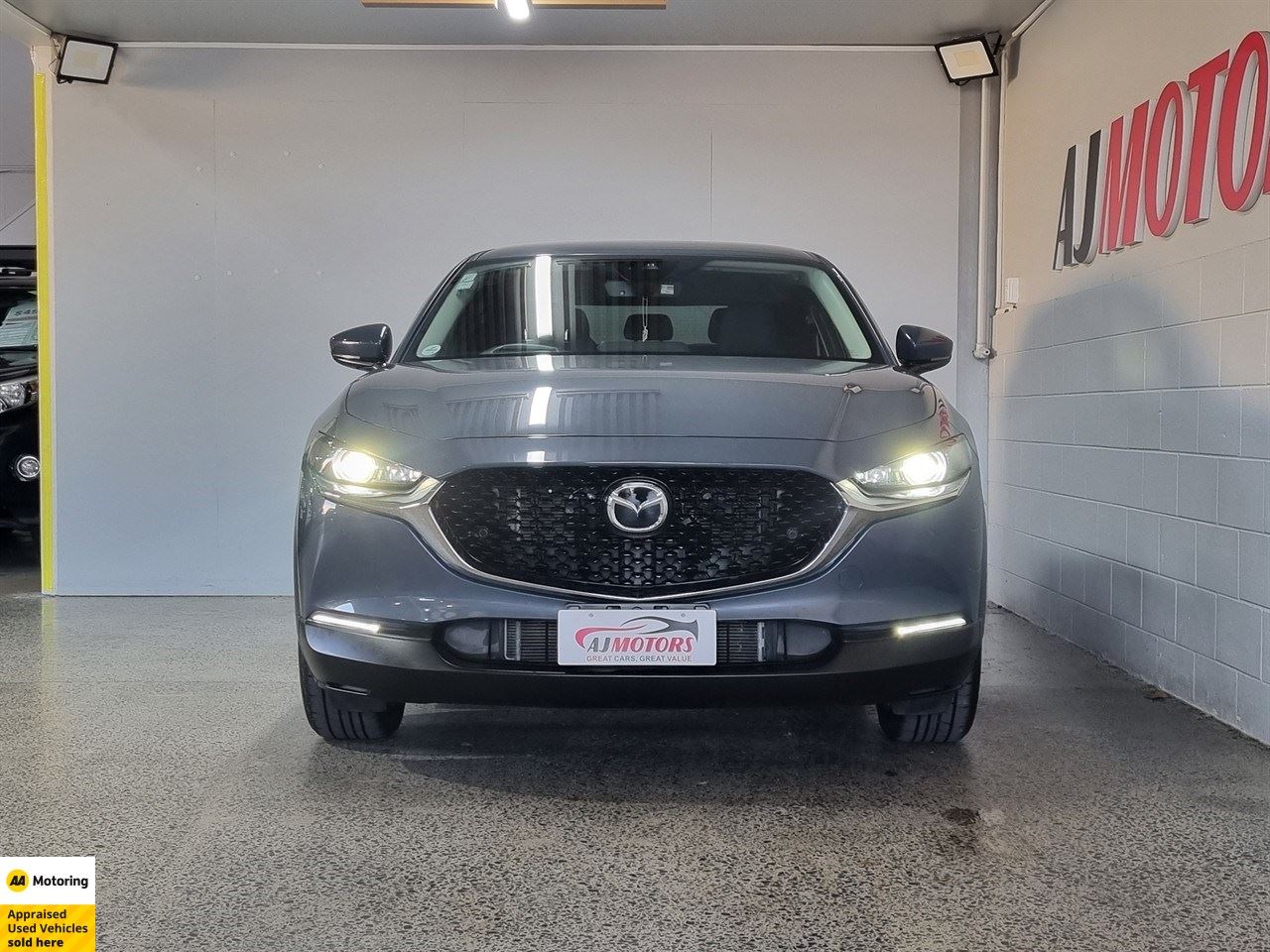 Vehicle image 2
