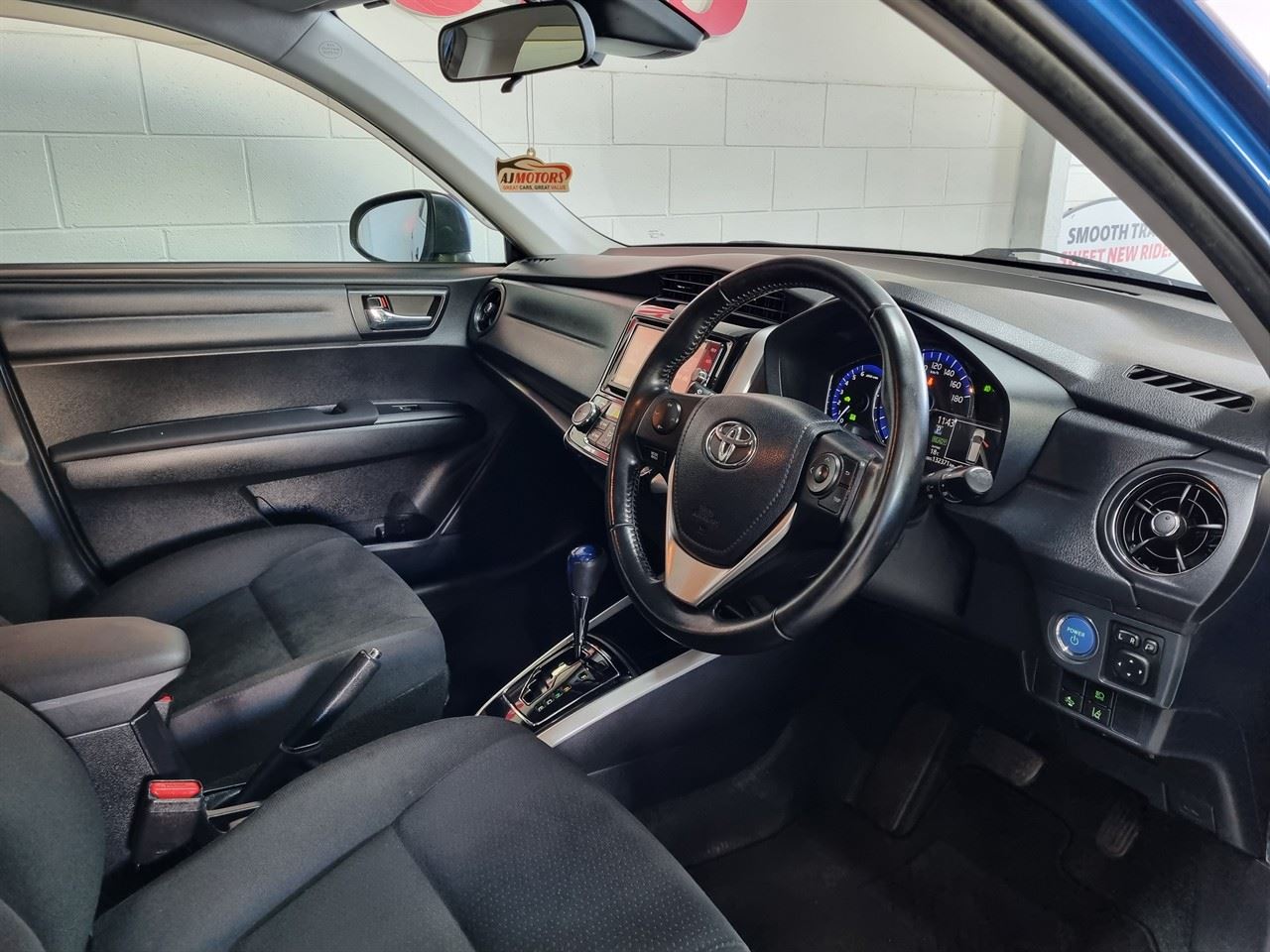 Vehicle image 3