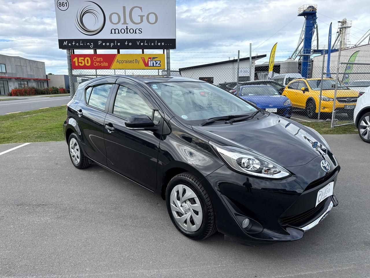 Vehicle image 2