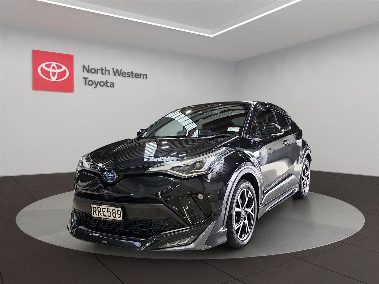 Vehicle image 4