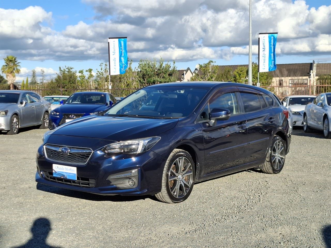 Vehicle image 3