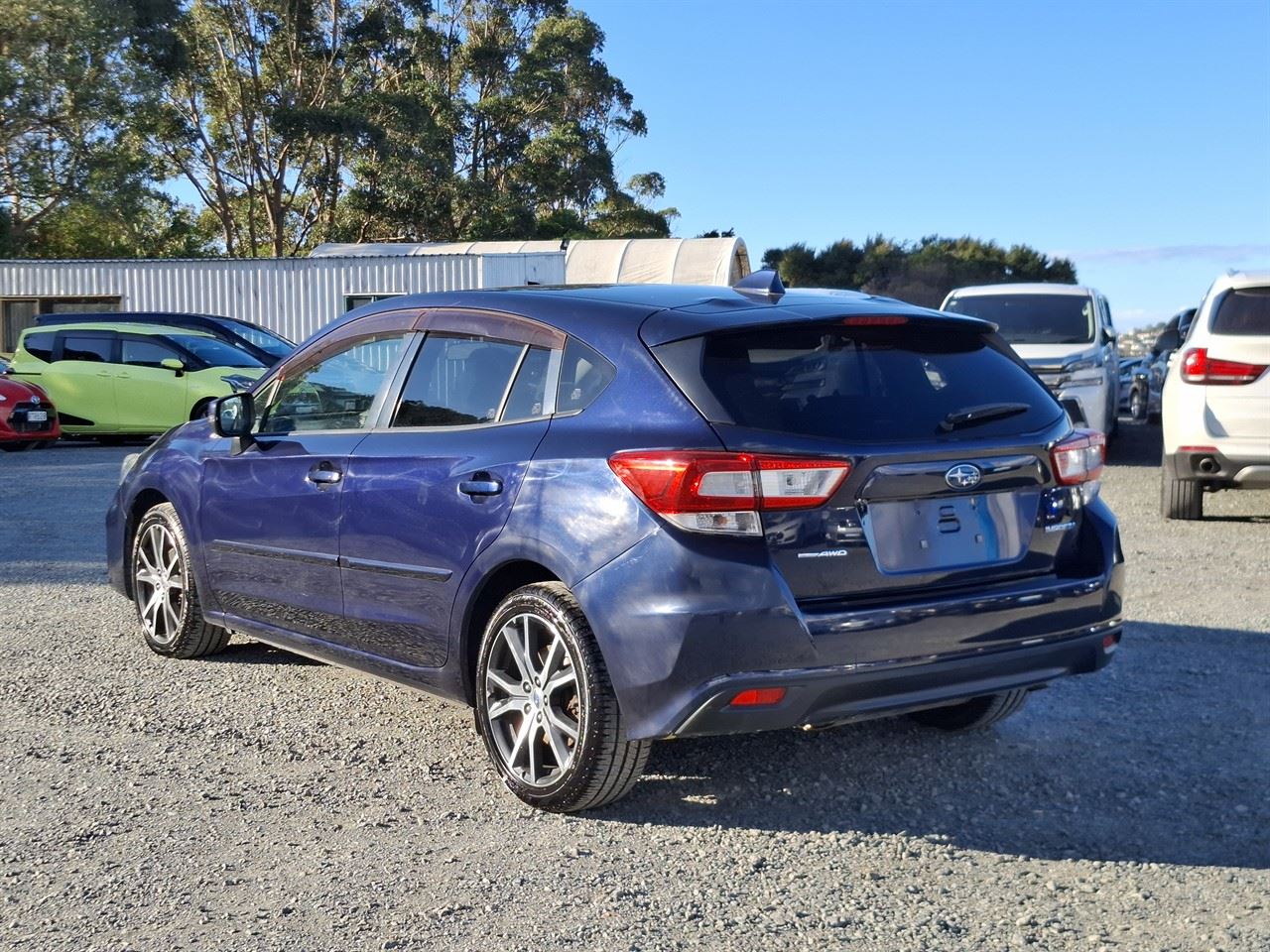 Vehicle image 5