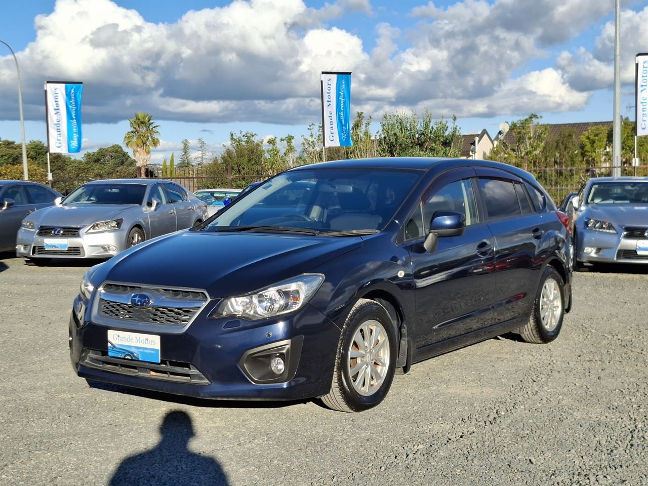 Vehicle image 3