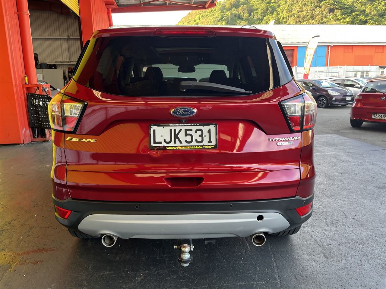 Vehicle image 5