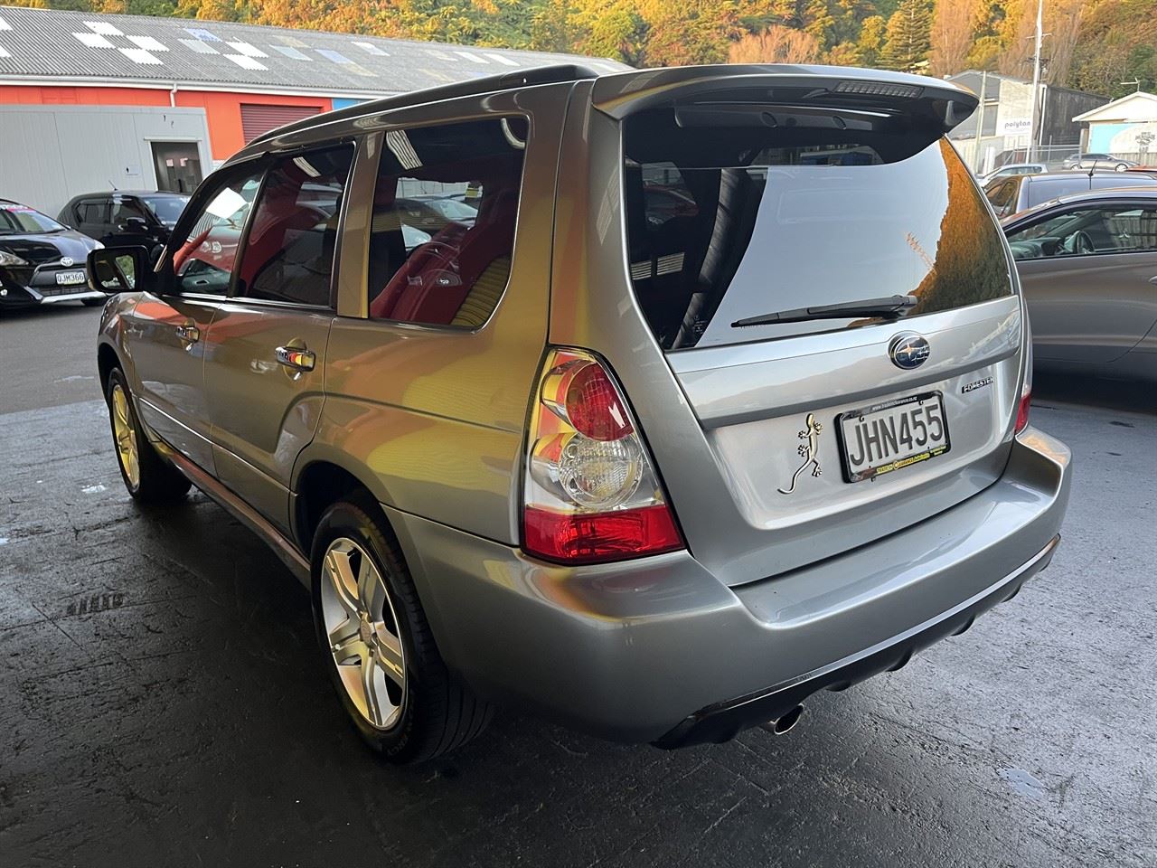 Vehicle image 4