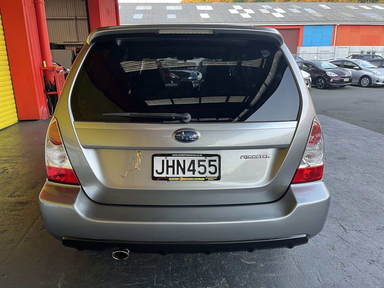 Vehicle image 5