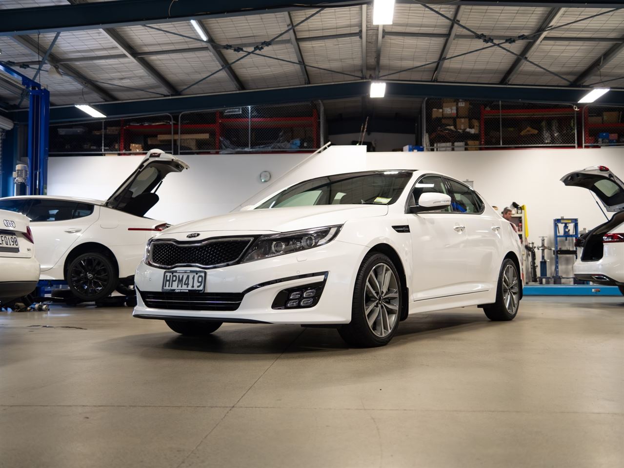Vehicle image 5