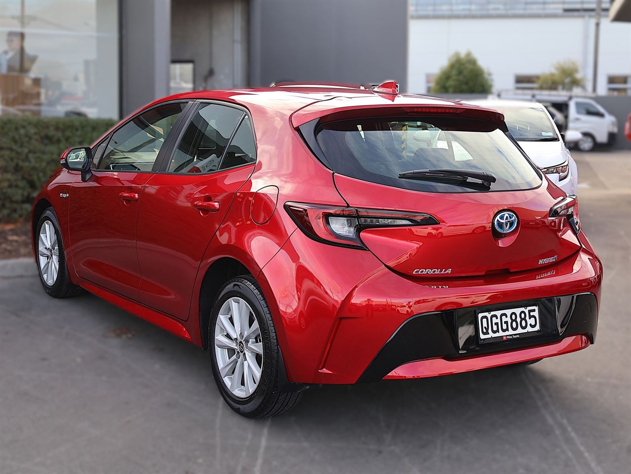Vehicle image 5