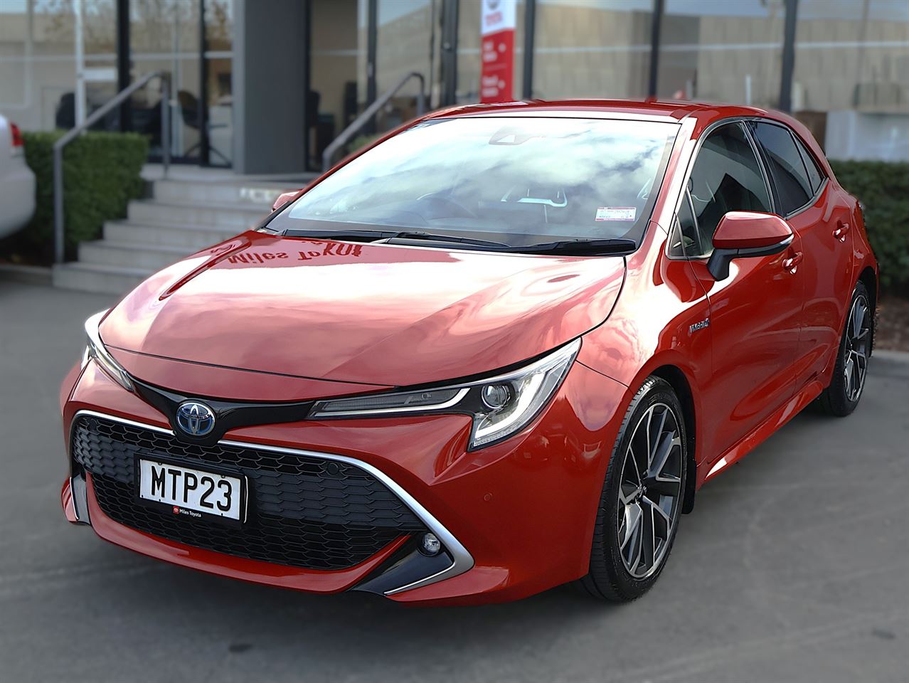 Vehicle image 3