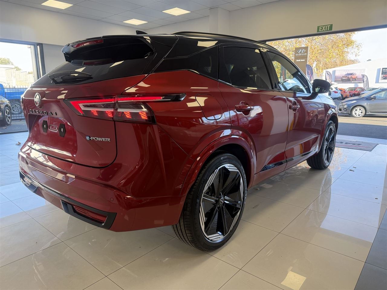 Vehicle image 3