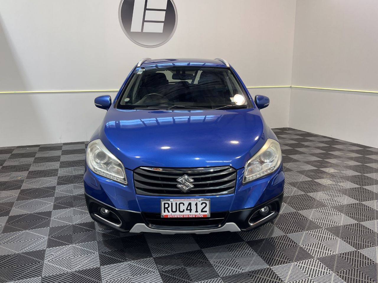 Vehicle image 2