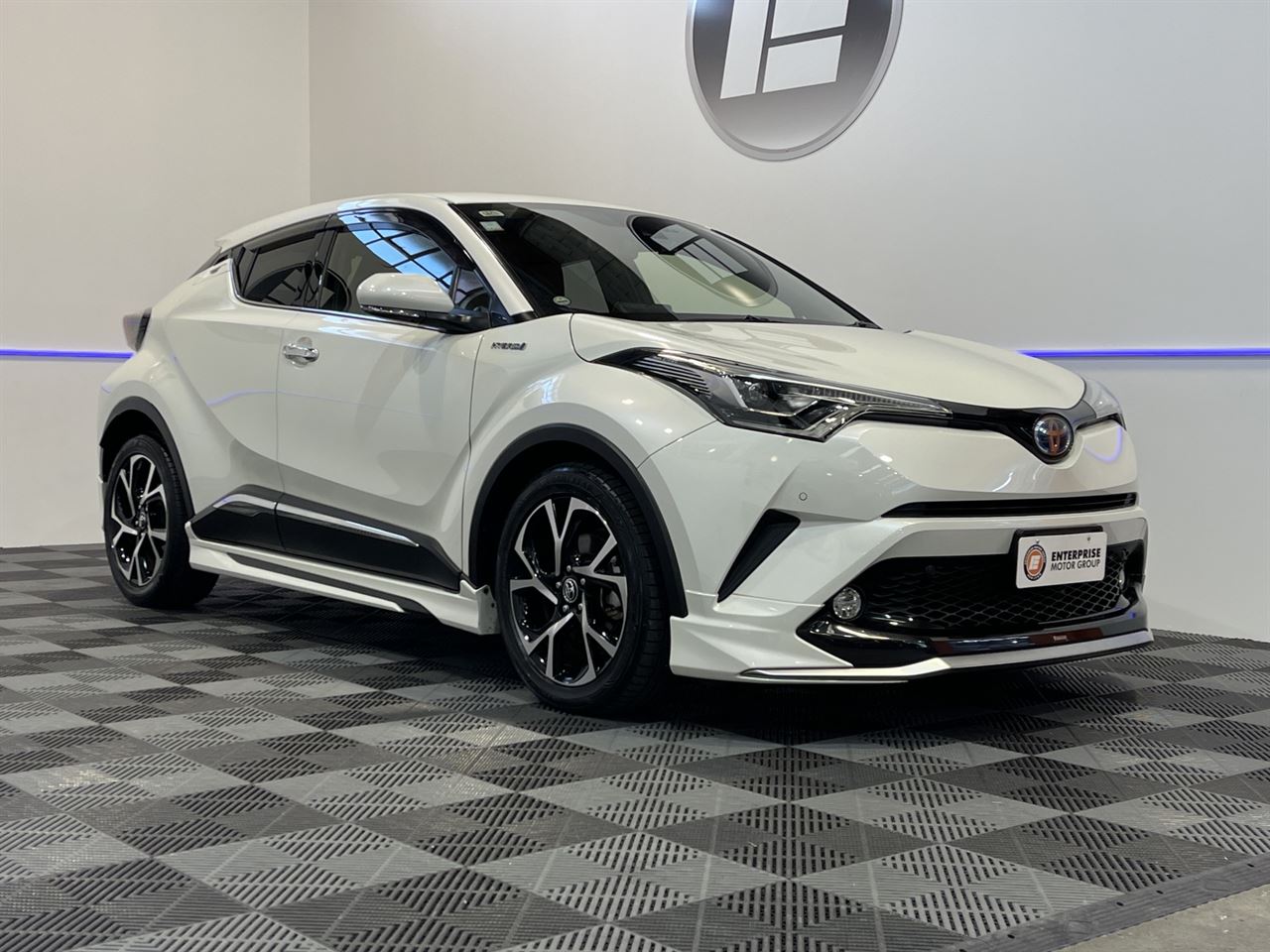 Vehicle image 1