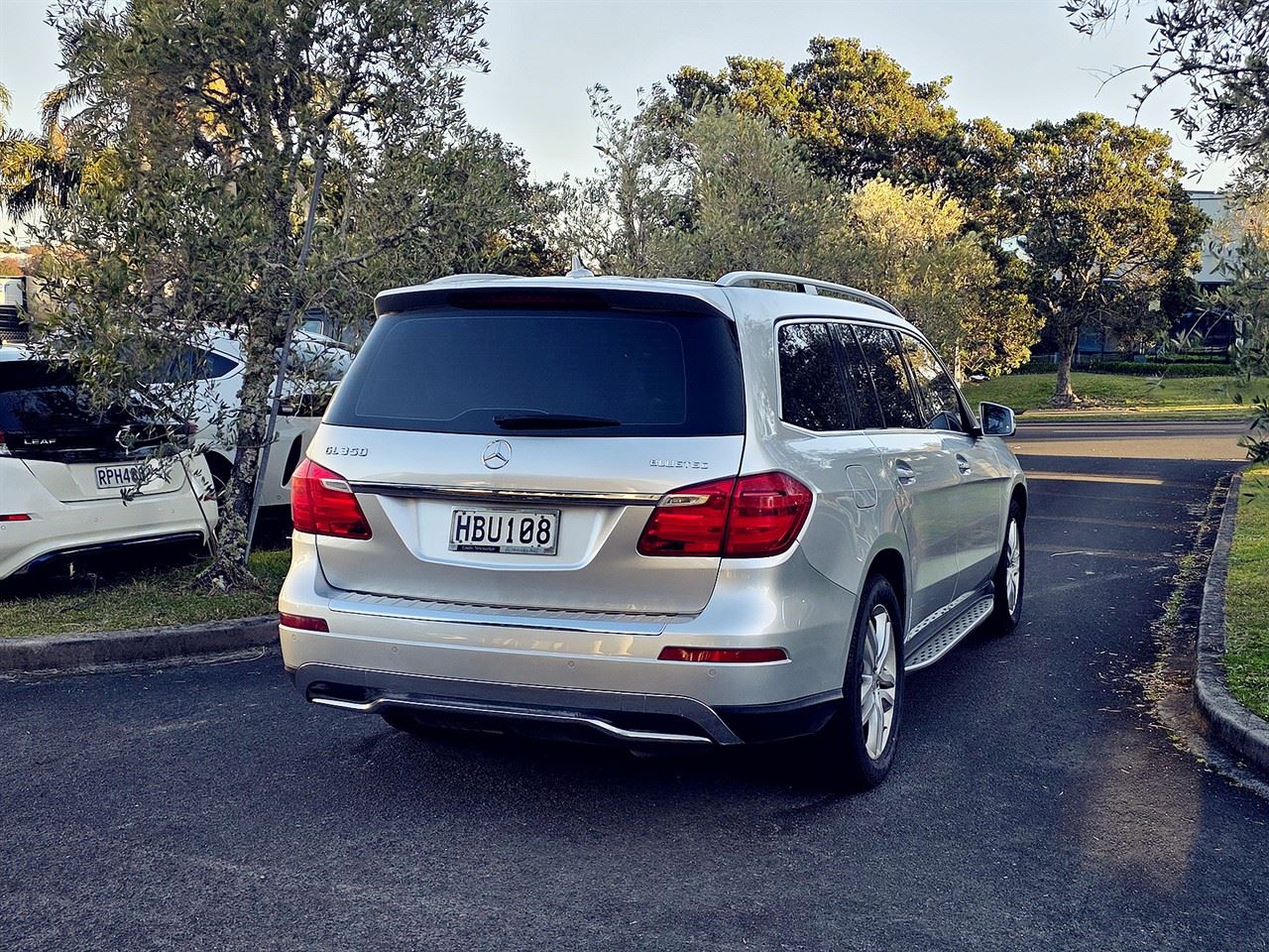 Vehicle image 3