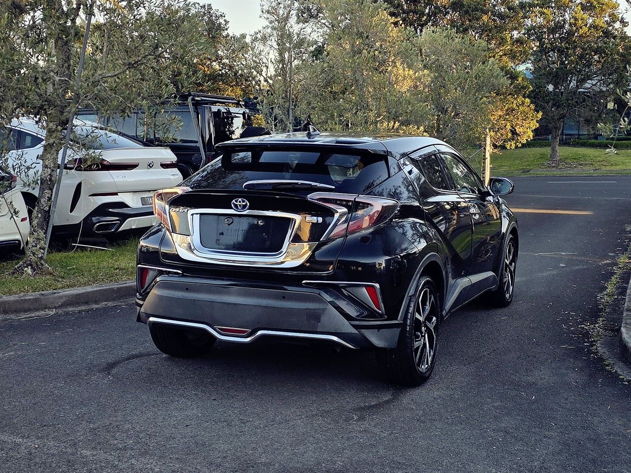 Vehicle image 3