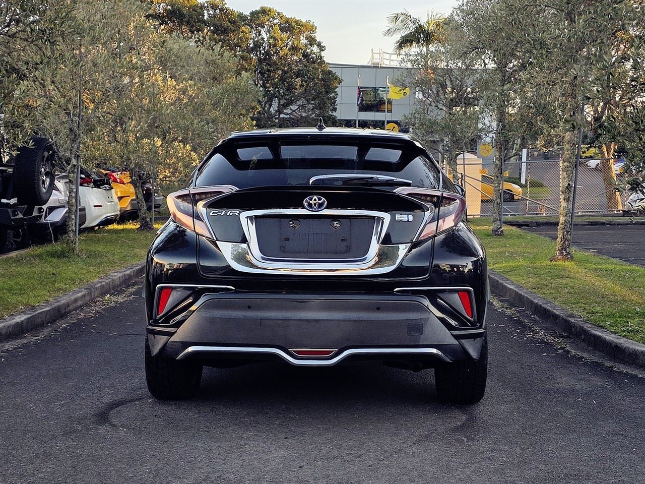 Vehicle image 4