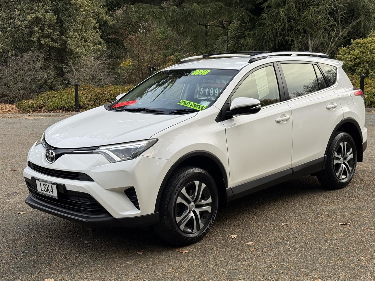 Vehicle image 3