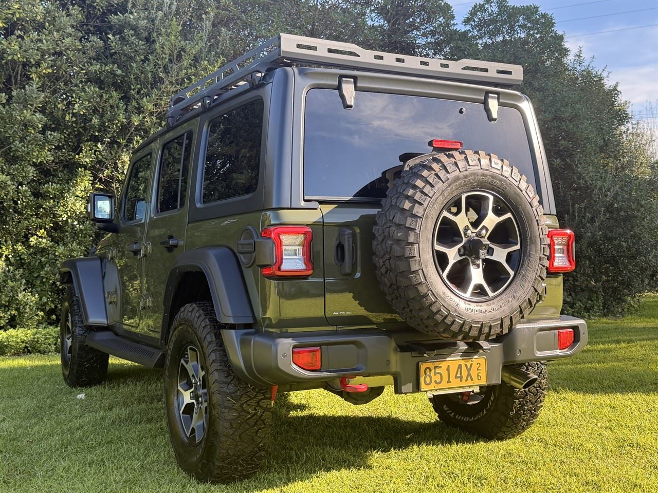 Vehicle image 5