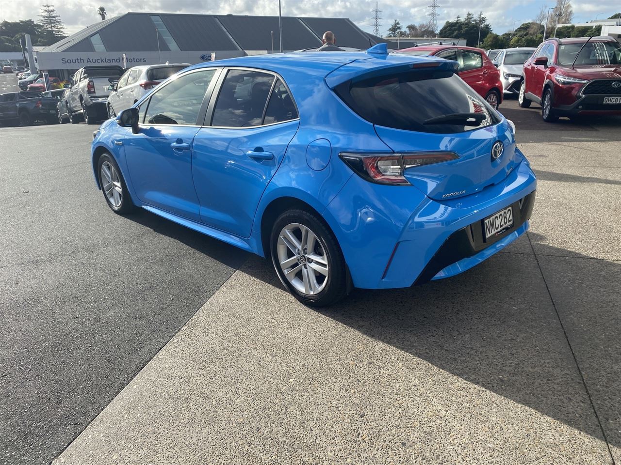 Vehicle image 5