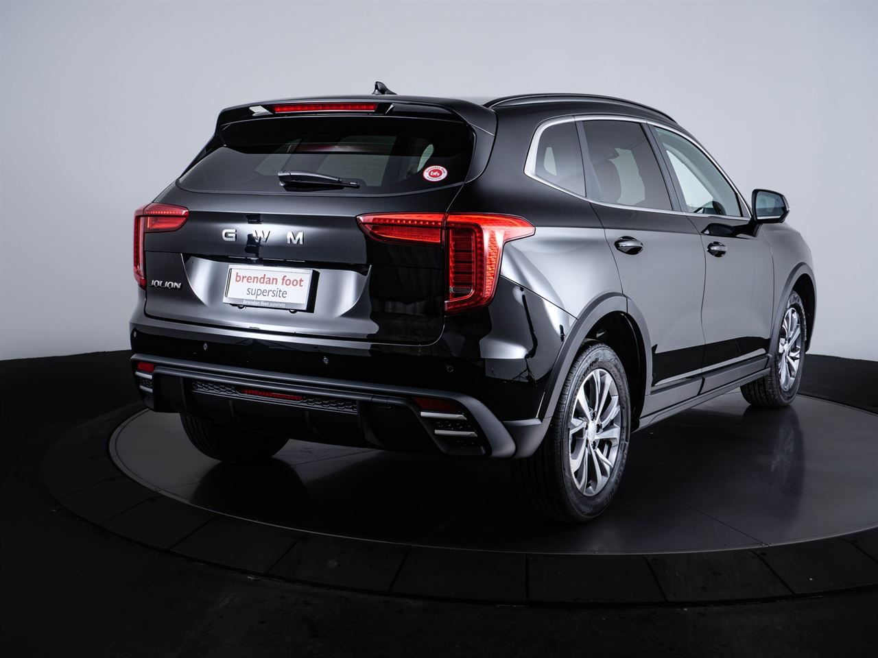 Vehicle image 3