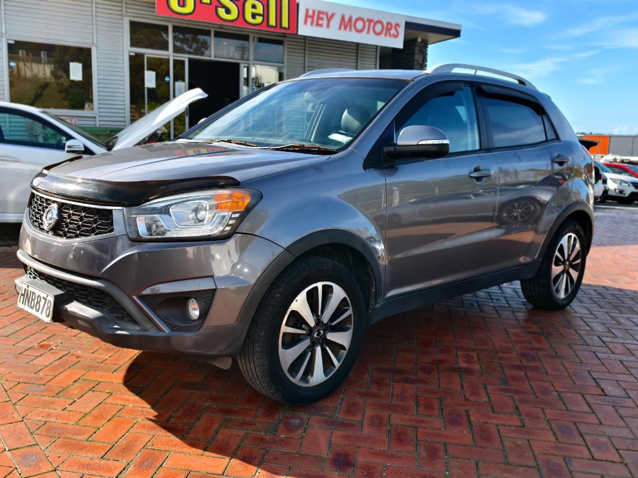 Vehicle image 3