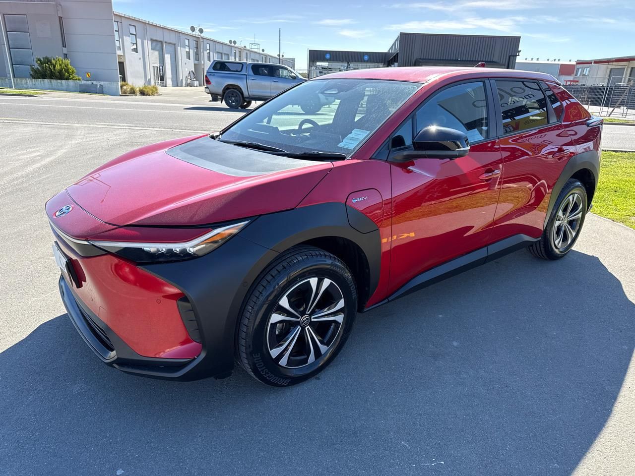 Vehicle image 4