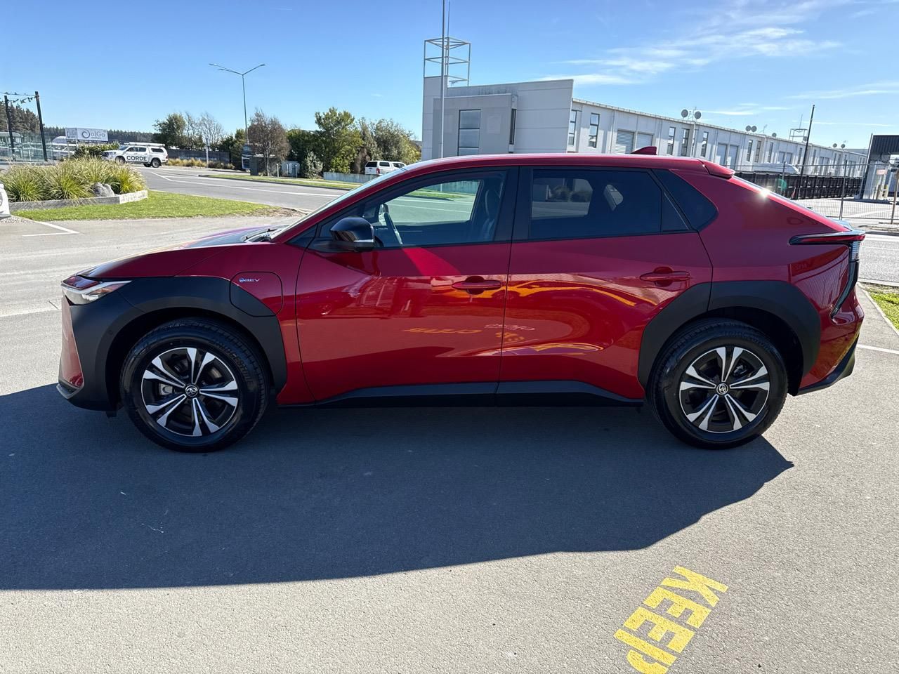 Vehicle image 5