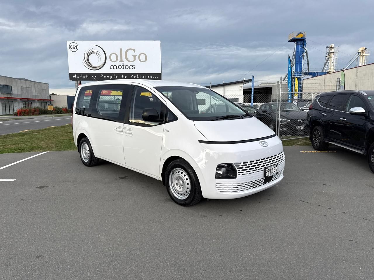 Vehicle image 1