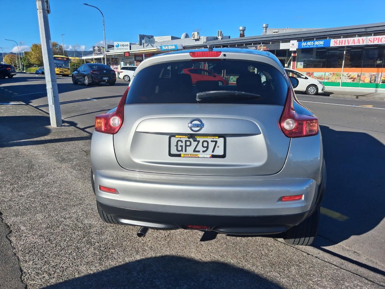 Vehicle image 5