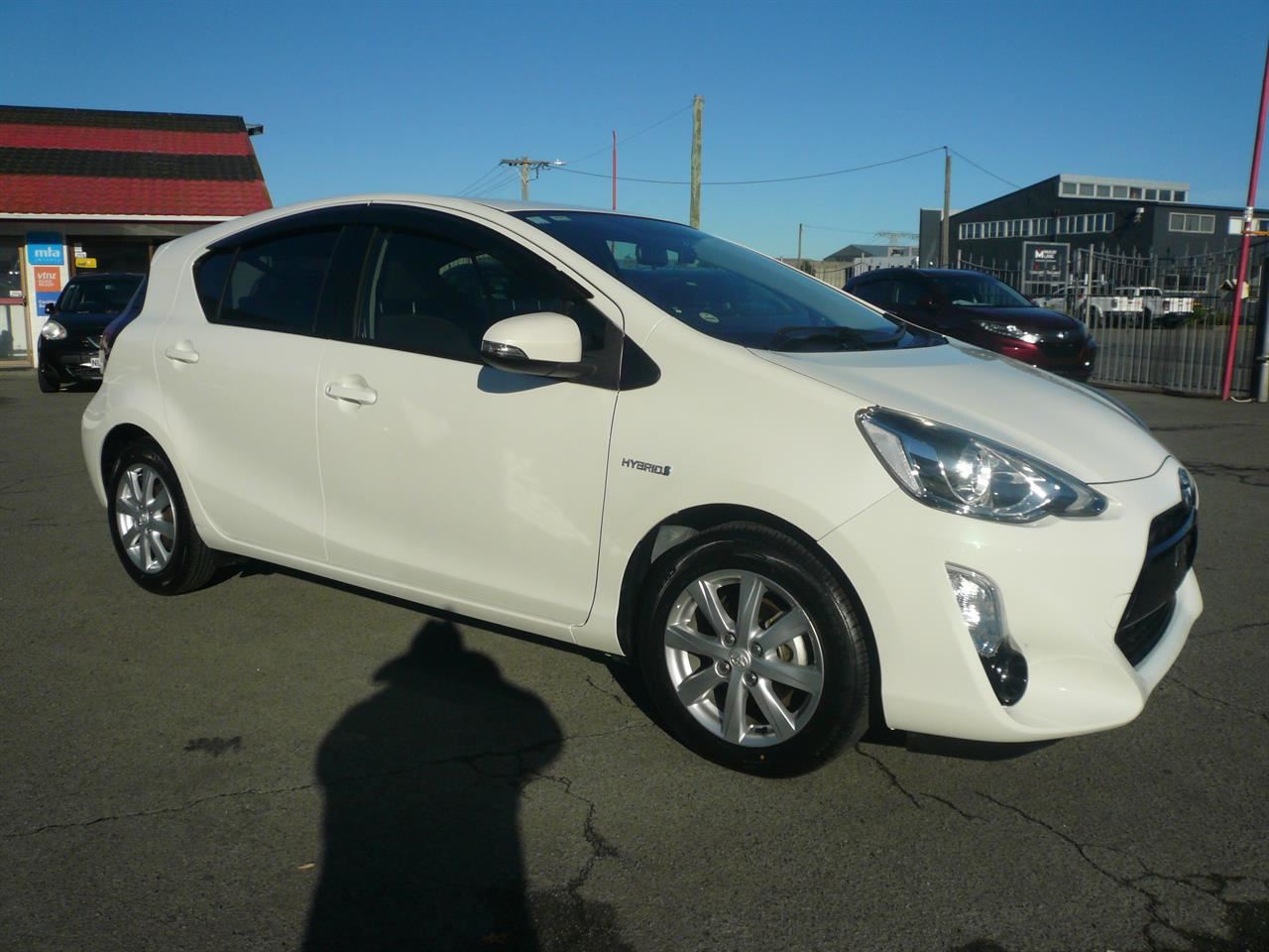 Vehicle image 3