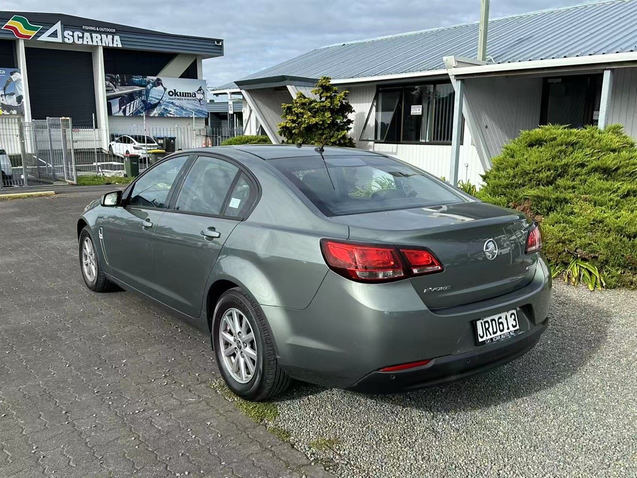 Vehicle image 4