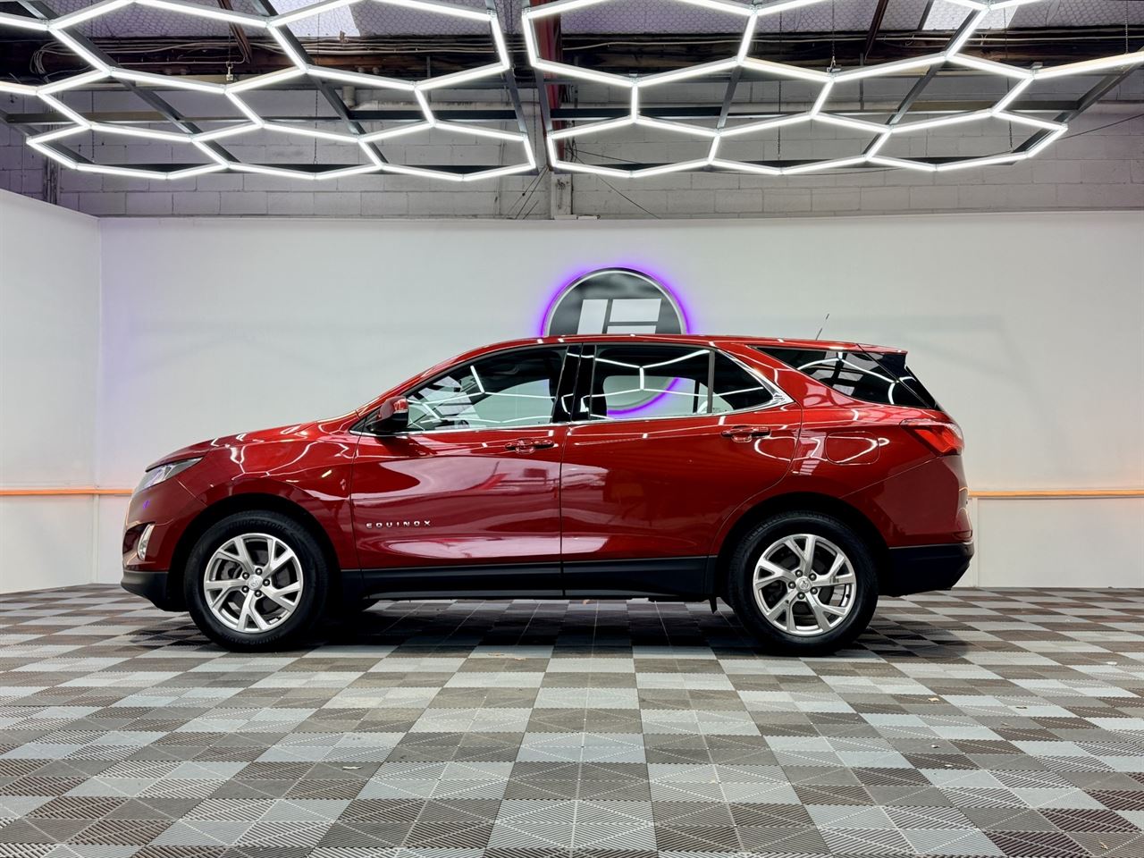 Vehicle image 5