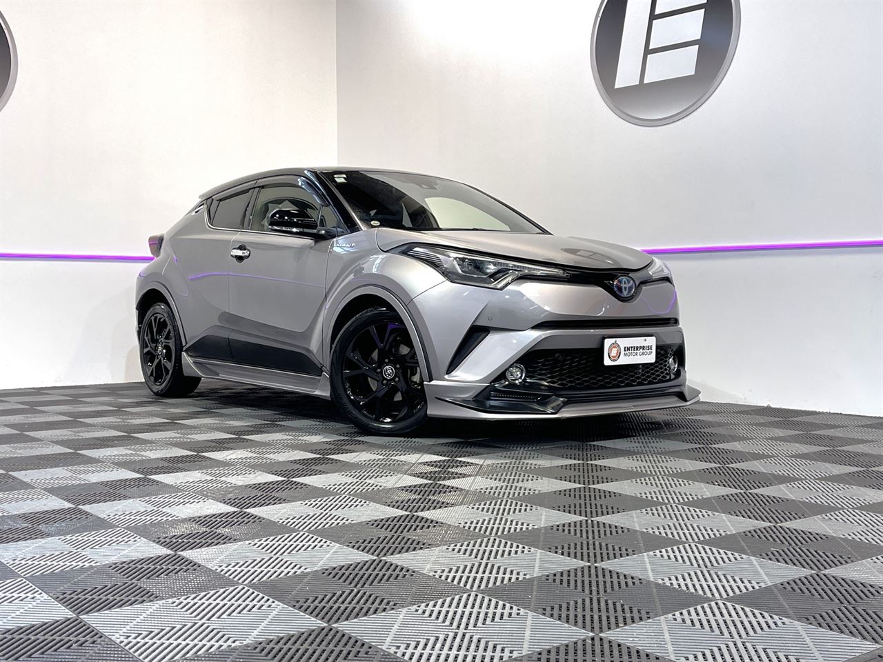 Vehicle image 1