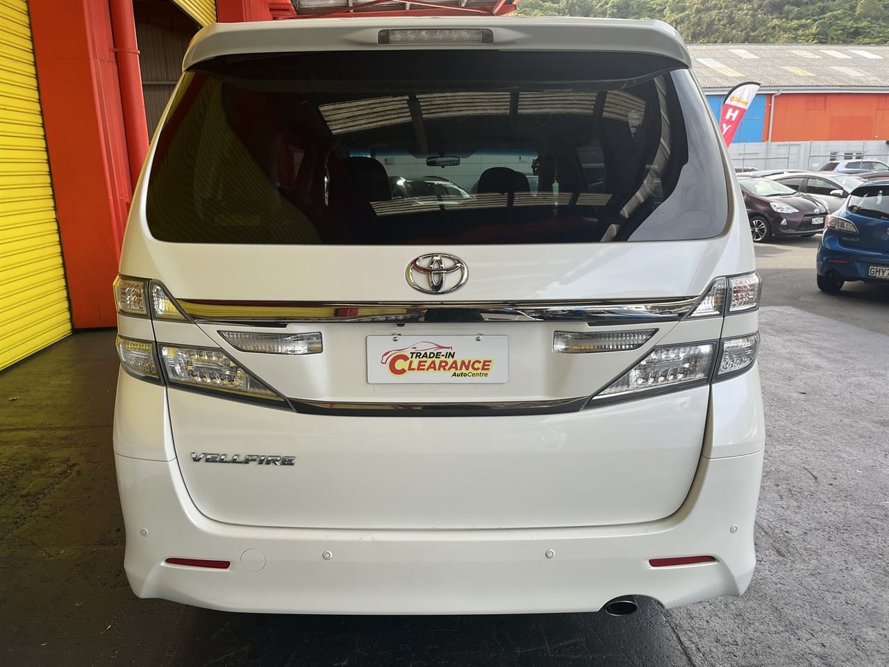 Vehicle image 5