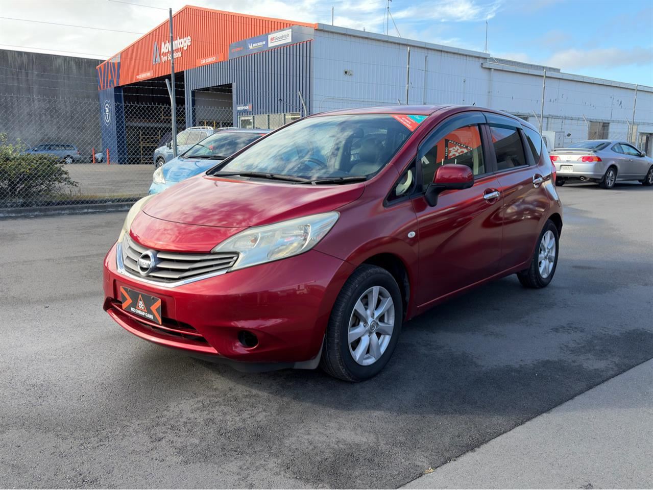 Vehicle image 3