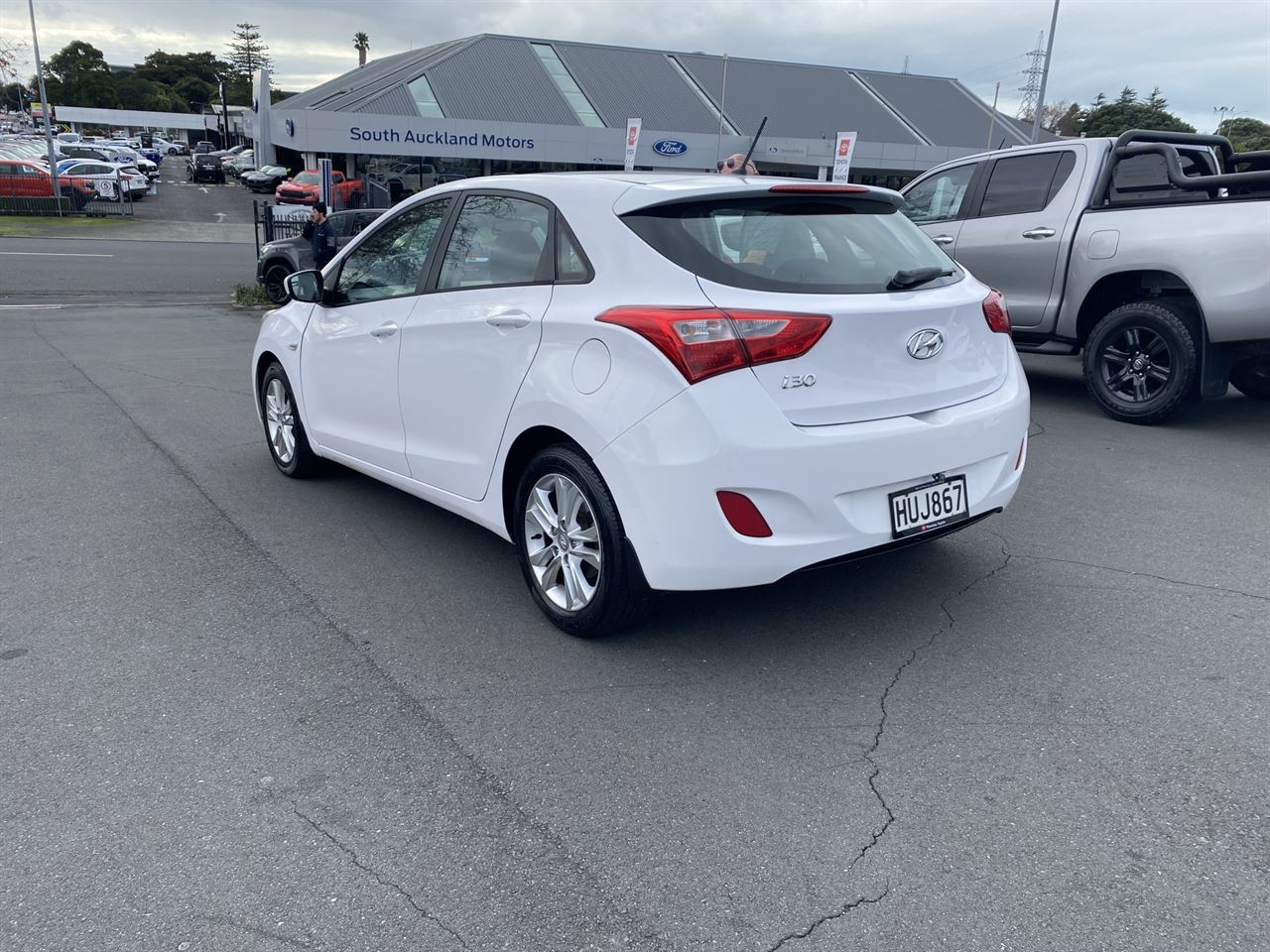 Vehicle image 5