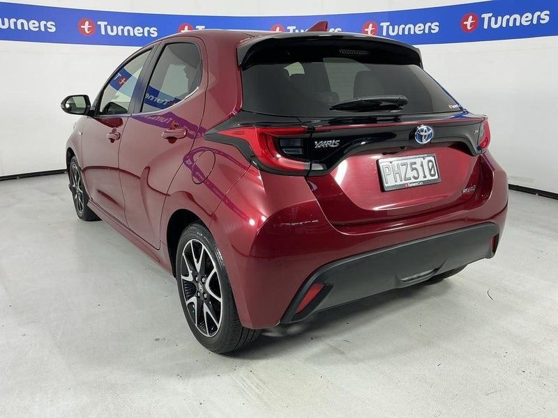 Vehicle image 5