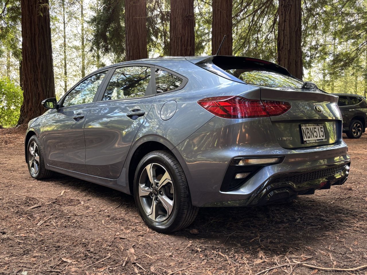 Vehicle image 5