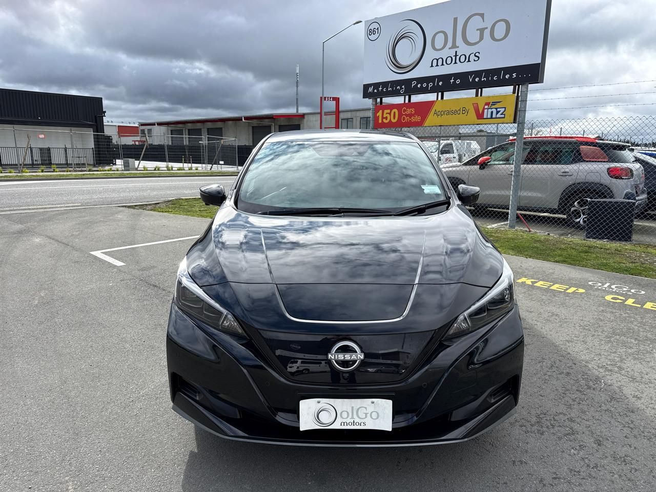 Vehicle image 3