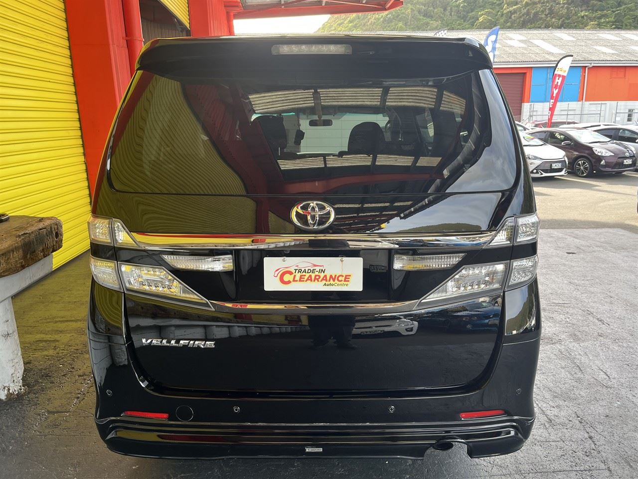 Vehicle image 5