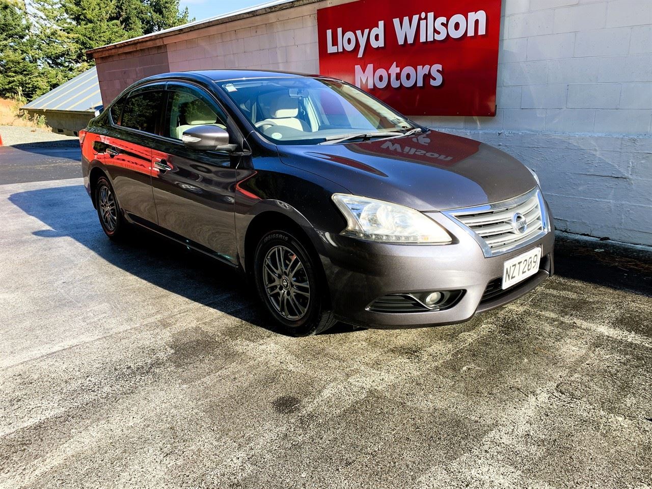 Vehicle image 1