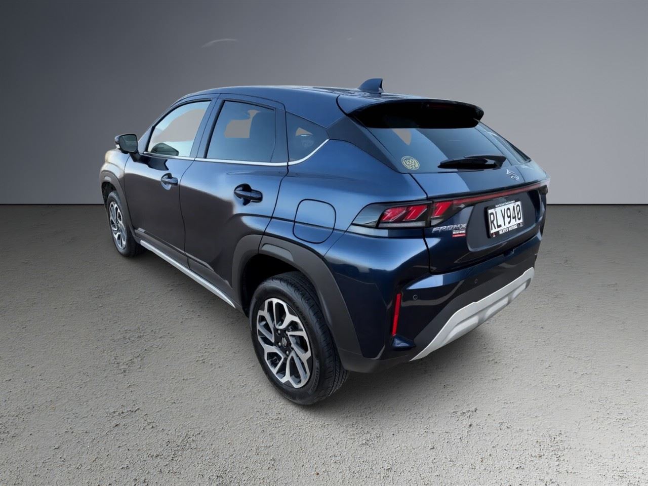Vehicle image 4