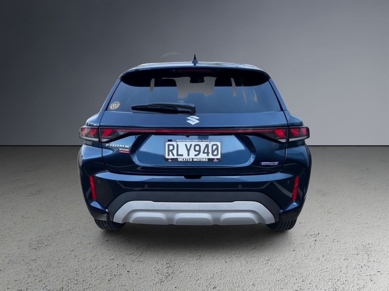 Vehicle image 5