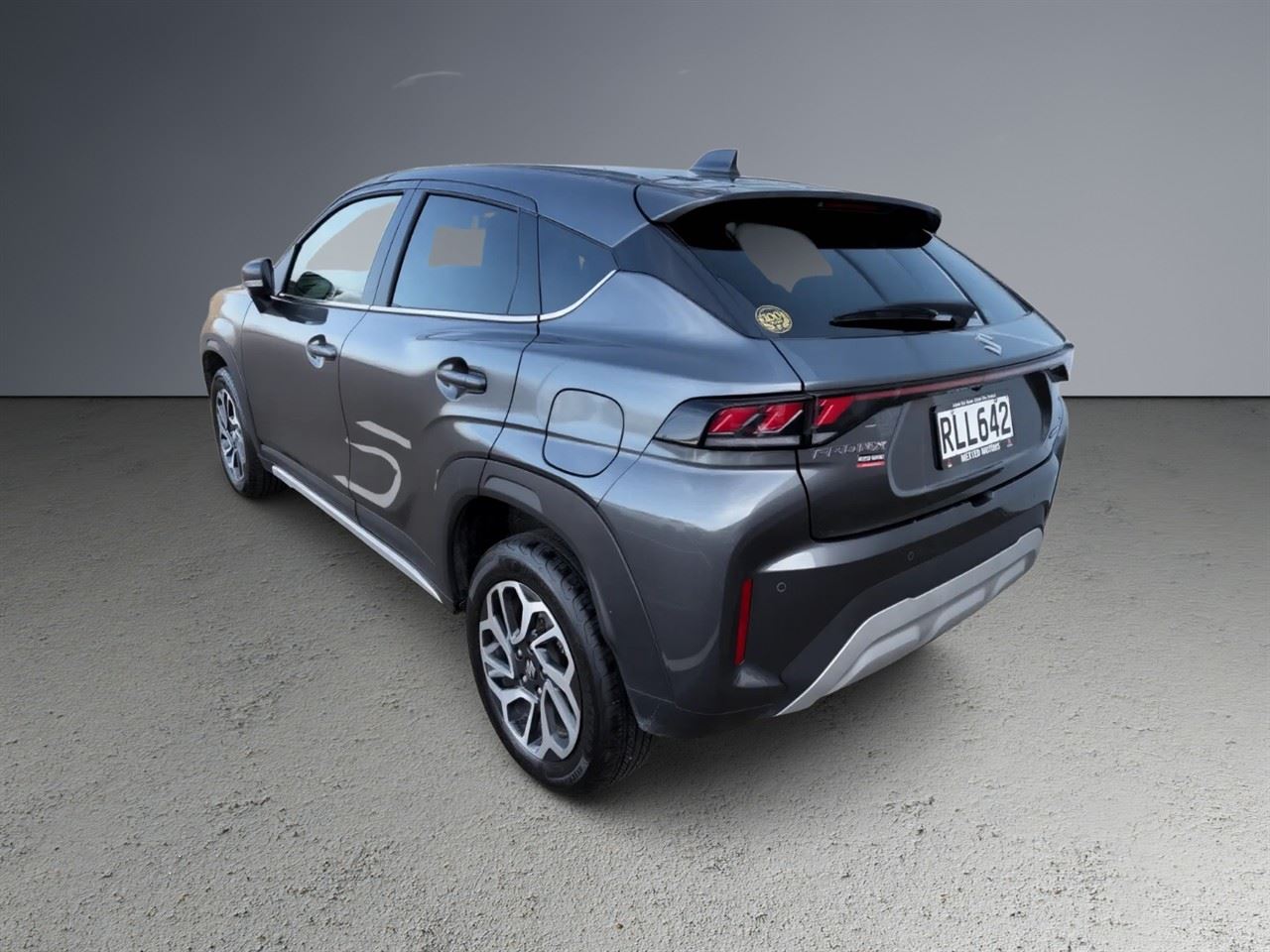 Vehicle image 4